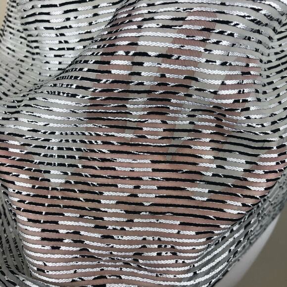 The Limited white black tank top size medium - Picture 4 of 5